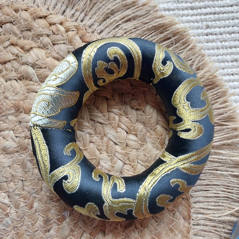 Podložka pod tibetskou mísu střední 14 cm - Barva: Černá