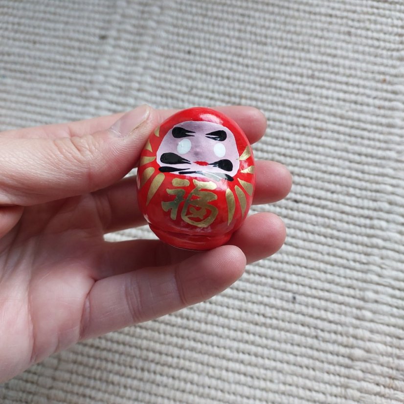 Rituální figurka Daruma Hodně štěstí 4,8 cm