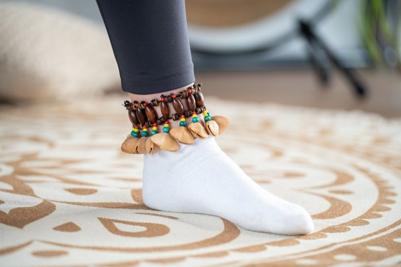 Náramek z ořechů Kenari Sonic Energy