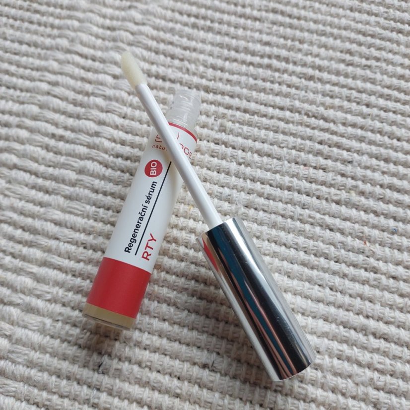 CBD Bio sérum na rty  7 ml Saloos