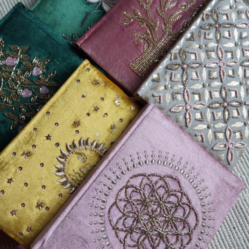 Zapisníky - Minerál - Modrý apatit