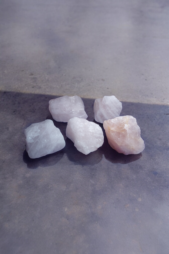 Surový ruženín 5,5 - 7 cm