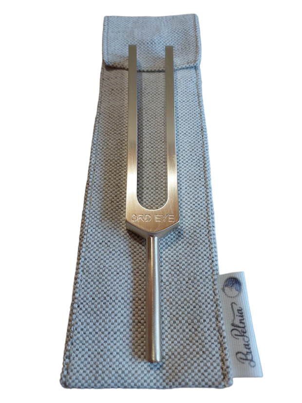 Terapeutická ladička 6. čakra Třetí oko 221,23 Hz mosaz