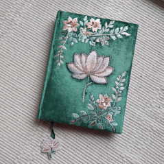 Zápisník sametový Lotus