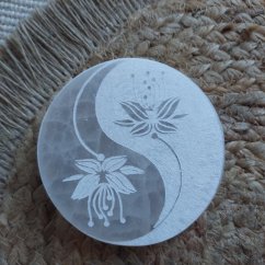 Selenitový podtácek 10 cm Yin-Yang