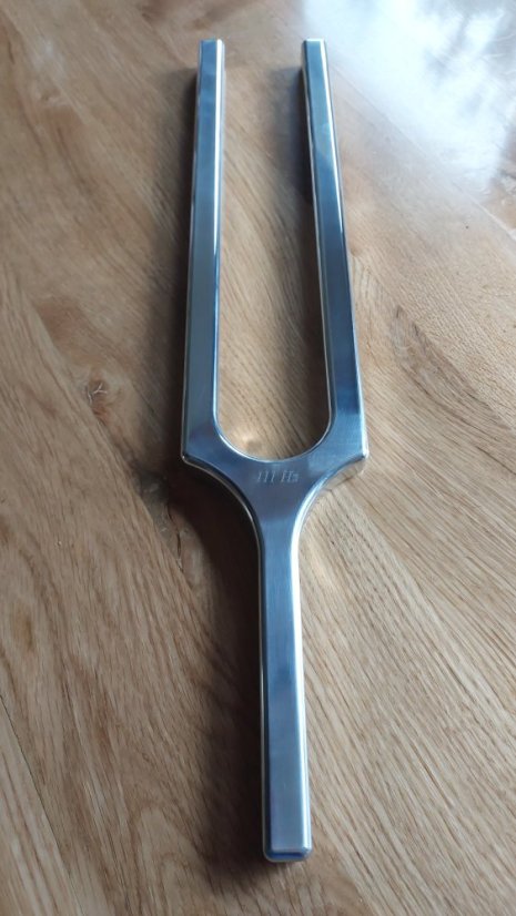 Veľká terapeutická ladička 111 Hz