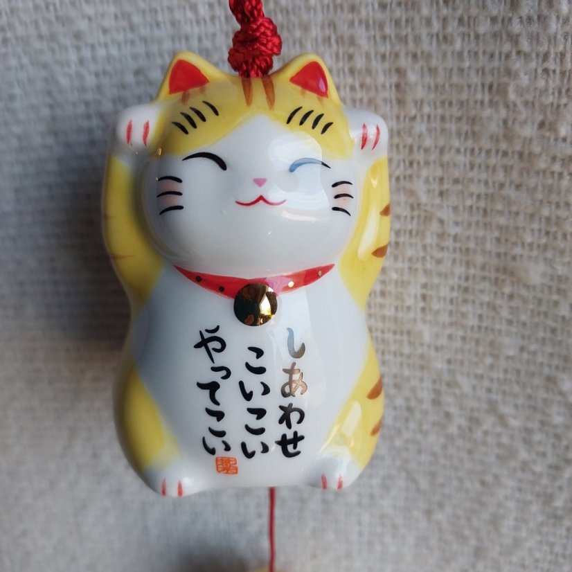 Zvonkohra Ceramic Furin Bell Maneki Neko Chatora