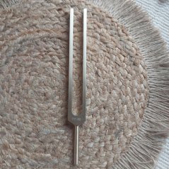 Terapeutická ladička 111 Hz mosaz