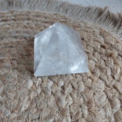 Kryštálová pyramída 5,7 cm