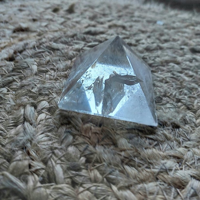 Pyramida Křišťál 4 cm