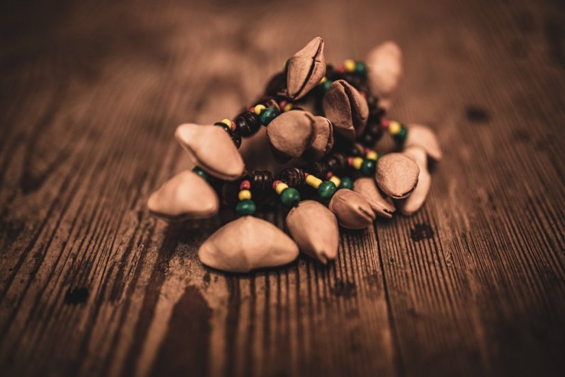 Náramek z ořechů Kenari Sonic Energy