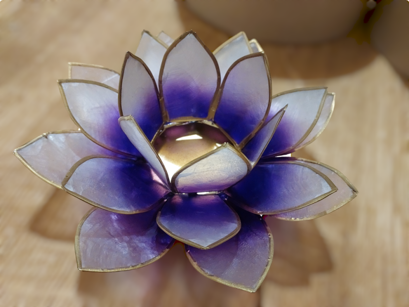 Svícen Lotos korunní čakra Svícen Lotos korunní čakra