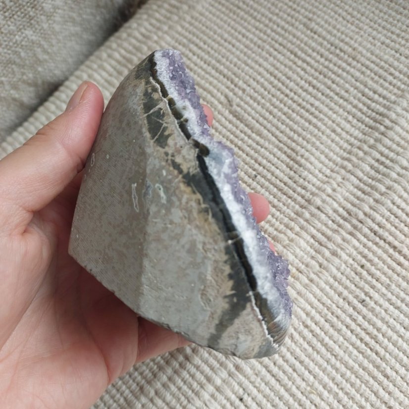 Geoda Ametyst s broušeným okrajem A 735g