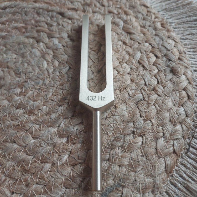 Terapeutická ladička 432 Hz mosadz