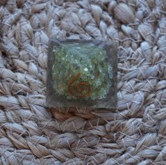 Pyramida Orgonit  Peridot (Olivín)