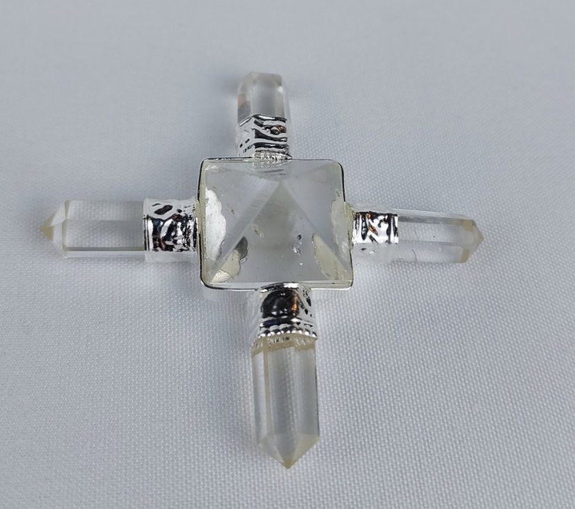 Generátor energie s pyramídou s krištáľem mini