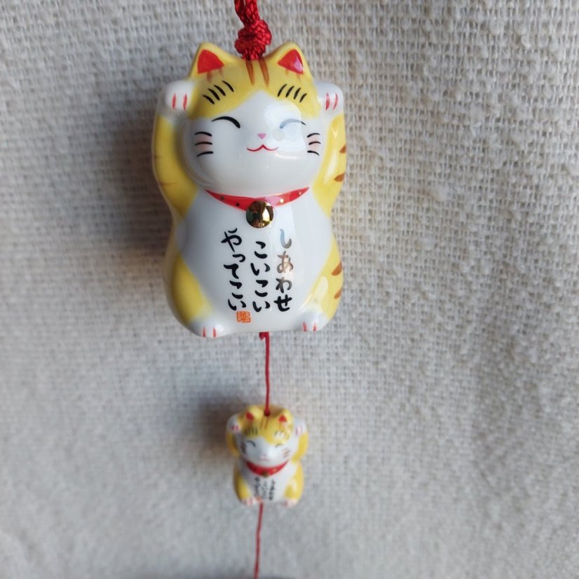 Zvonkohra Ceramic Furin Bell Maneki Neko Chatora